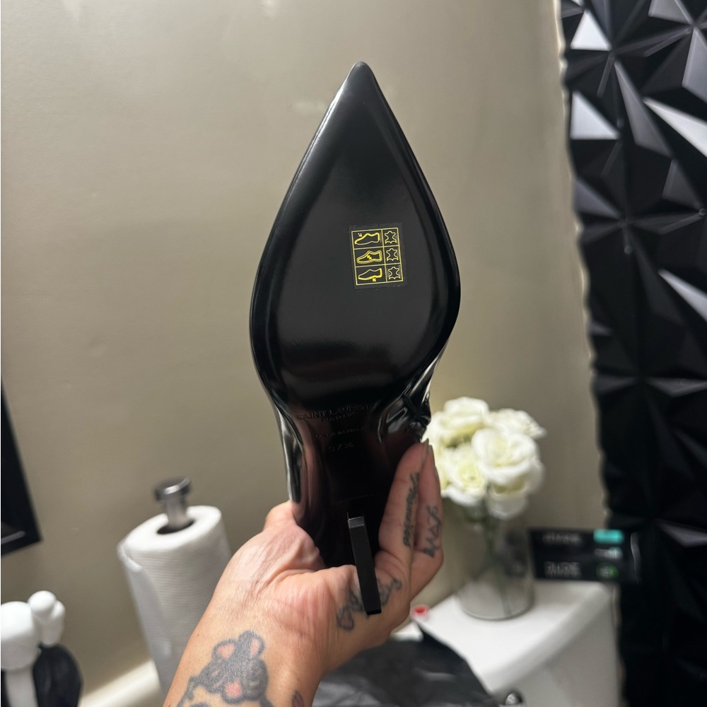 Yves Saint Laurent Black Patent Pointed Ankle Boots with Logo Heel - Picture 3 of 7